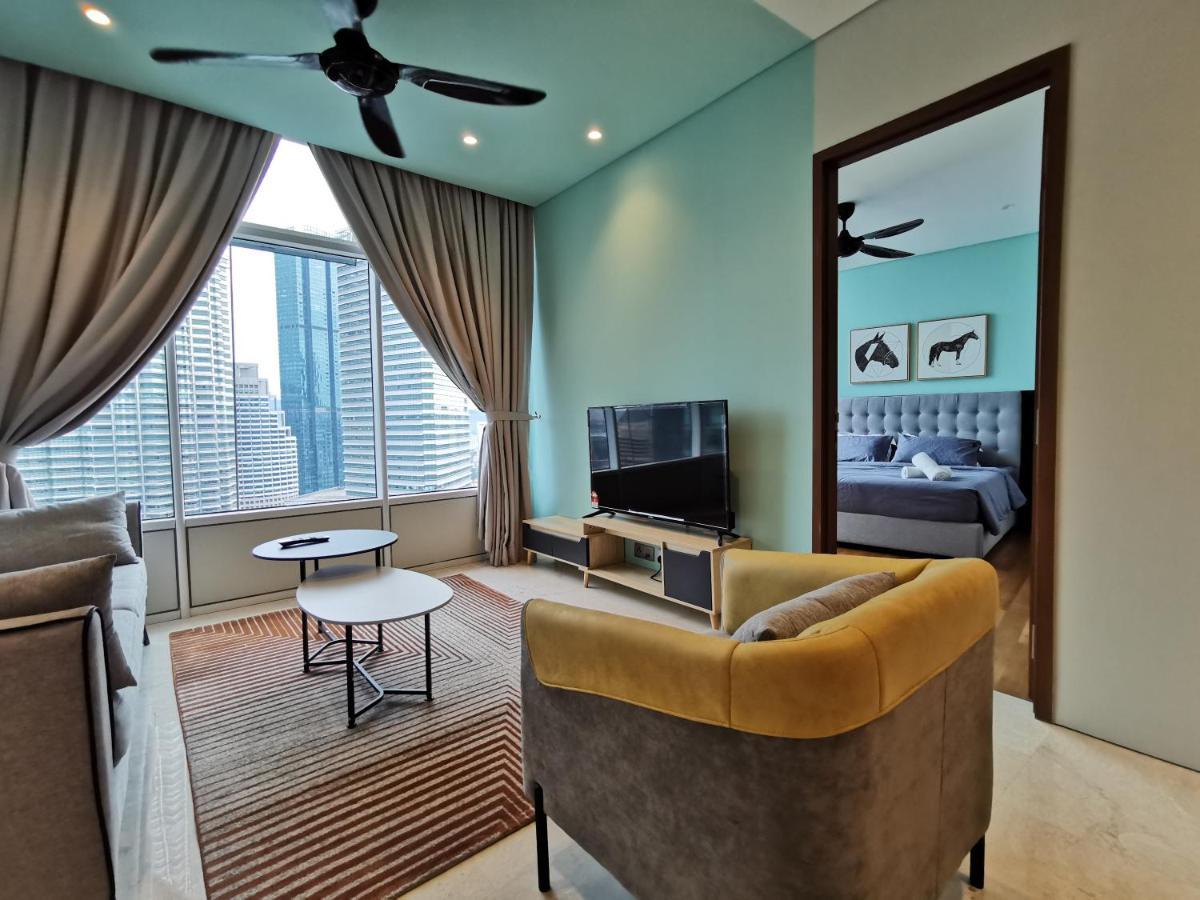 Sky Suites Klcc By Autumn Suites Premium Stay Kuala Lumpur Exteriör bild